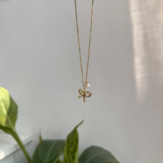 Bow Pearl Pendant